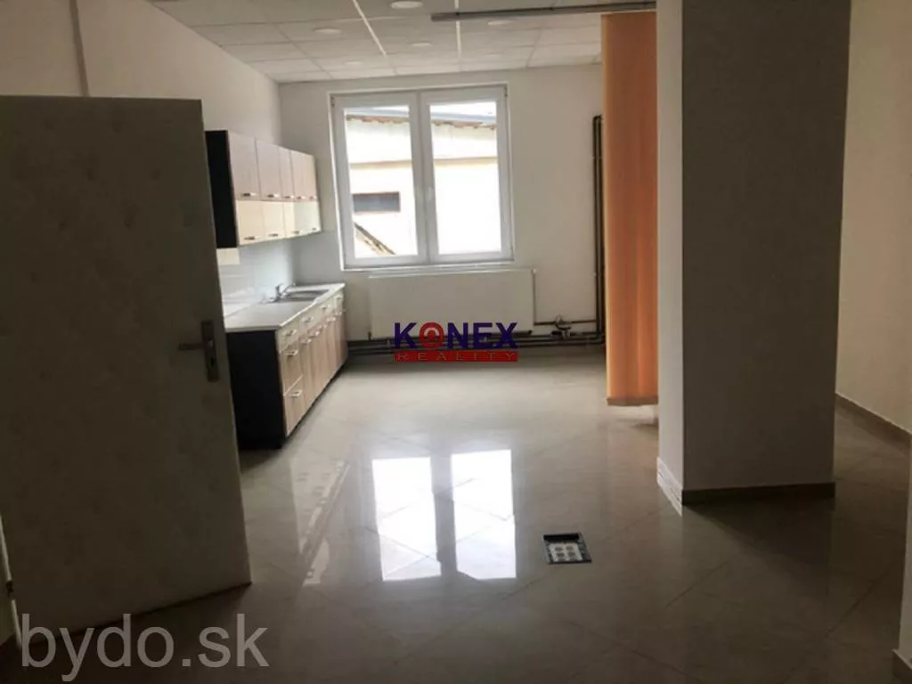 NA PREDAJ! TROJPODLAŽNÝ POLYFUNKČNÝ OBJEKT V SNINE, 155437_6