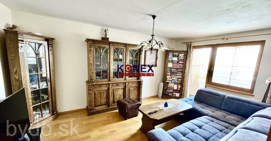 Priestranný 3-izbový byt po rekonštrukcii - Partizánska ulica, Humenné, 155677_0