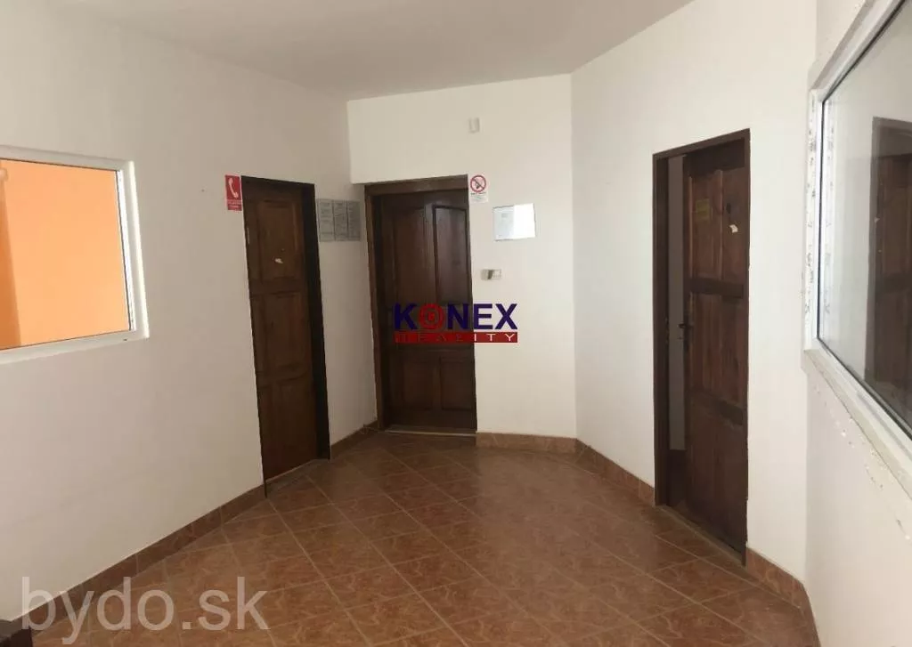 NA PREDAJ Polyfunkčný objekt v Rakovci nad Ondavou, 155952_5