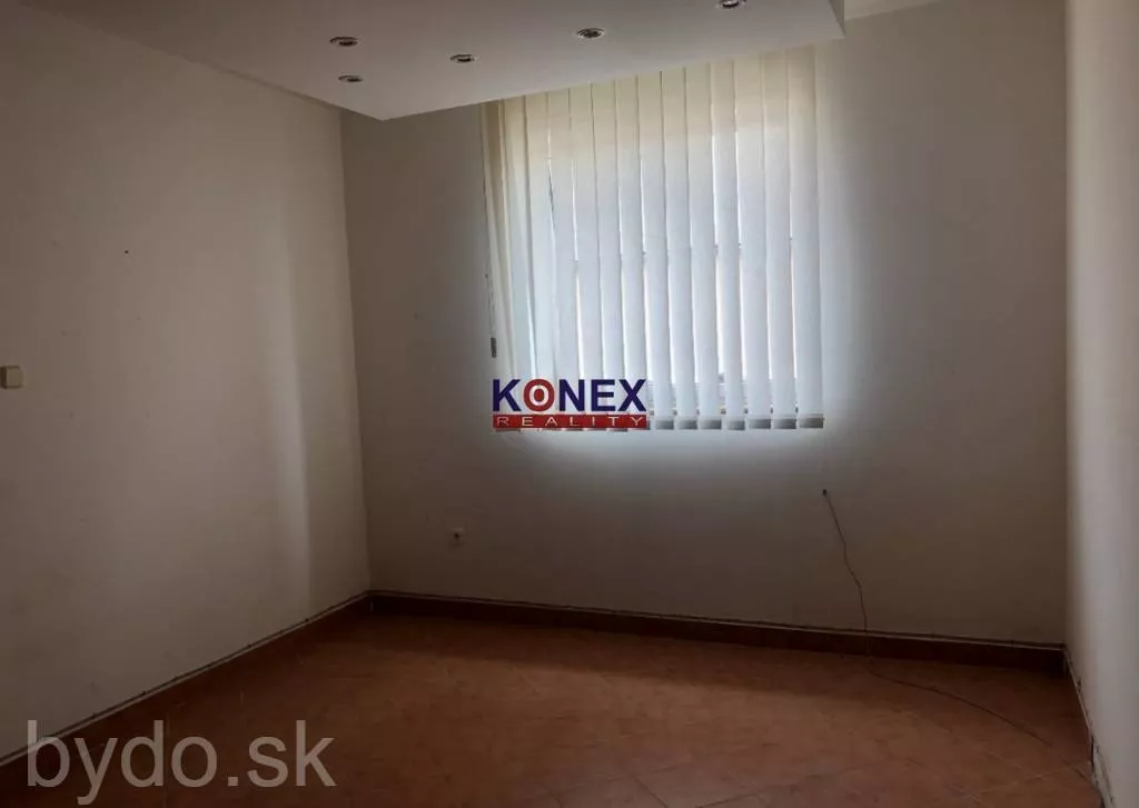 NA PREDAJ Polyfunkčný objekt v Rakovci nad Ondavou, 155952_6