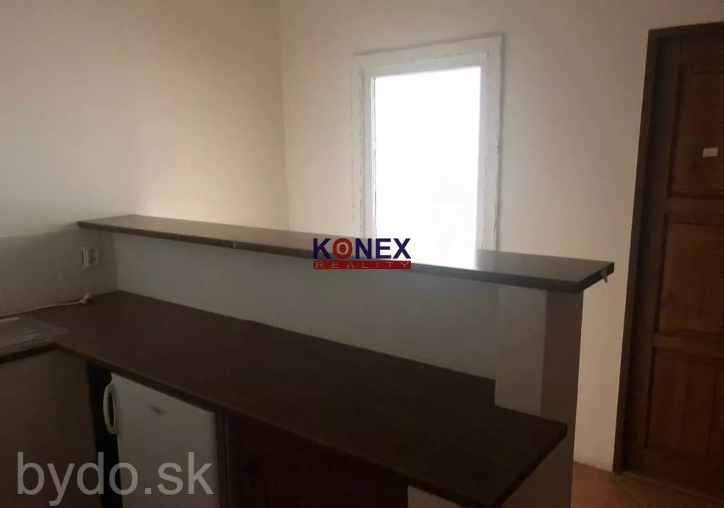 NA PREDAJ Polyfunkčný objekt v Rakovci nad Ondavou, 155952_7