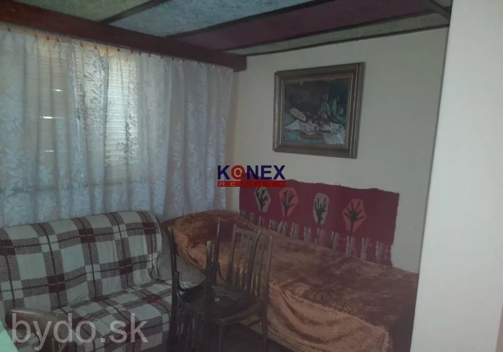 SUPER PONUKA! Krásny vinohrad s murovanou chatou, 156135_3