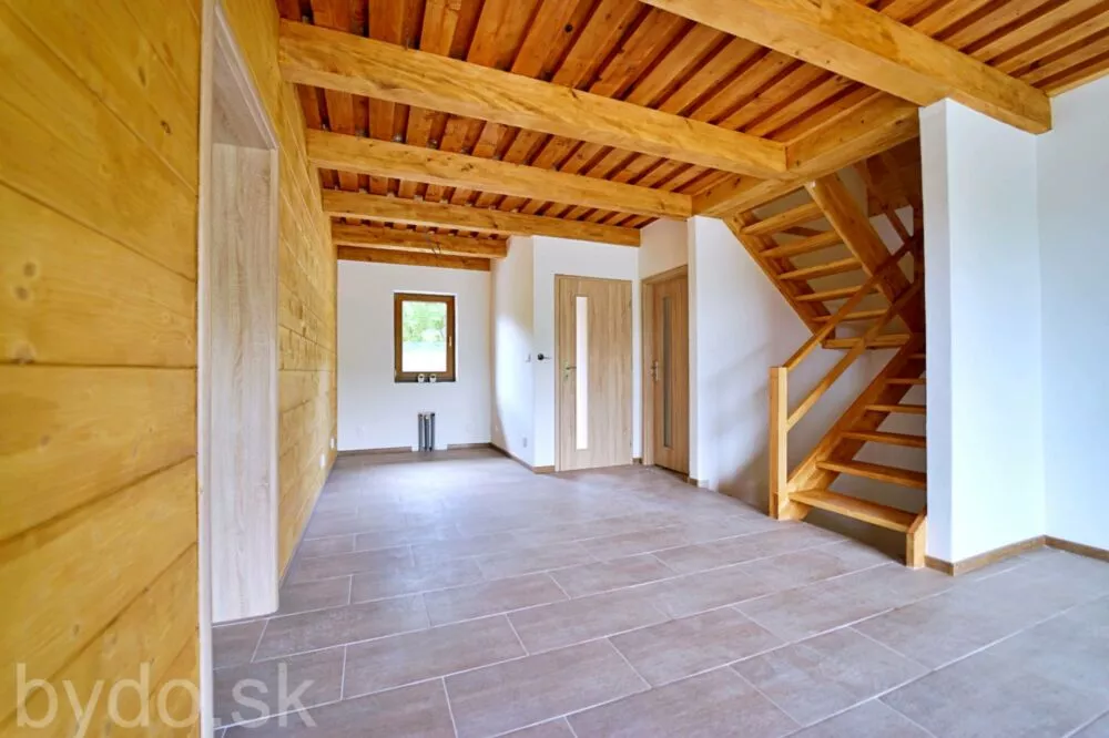 Rodinný dom na predaj 180m2, Zlatá Idka, 153867_6