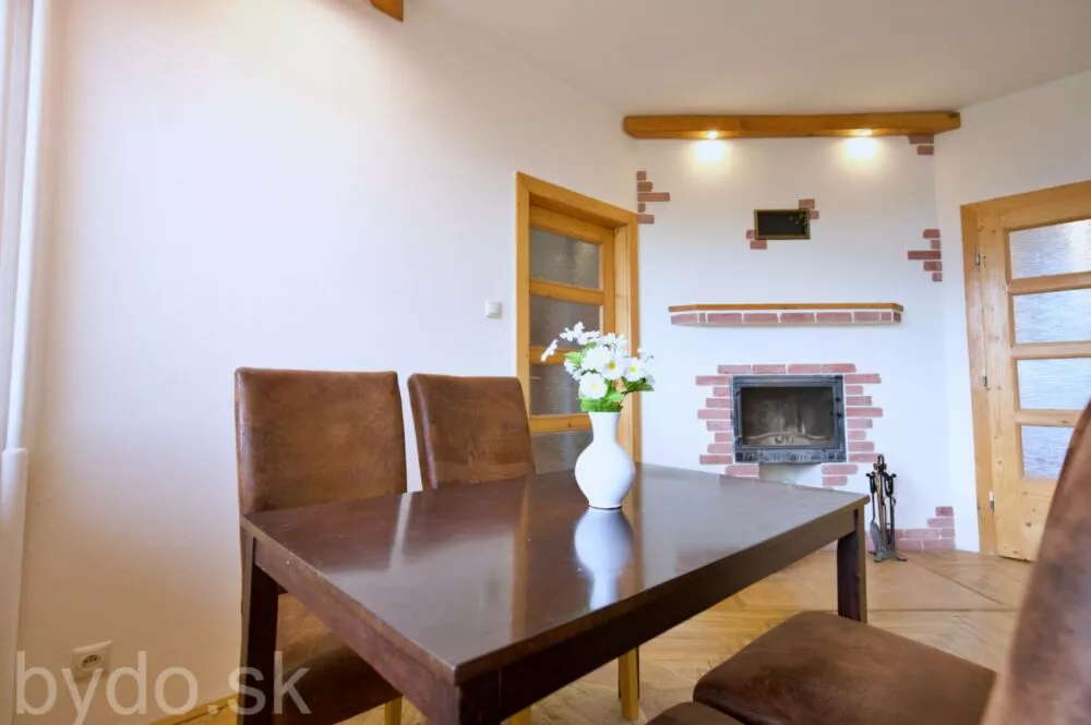 Rodinný dom na predaj 240m2, Mäsiarska , Nižná Myšľa, 156200_0