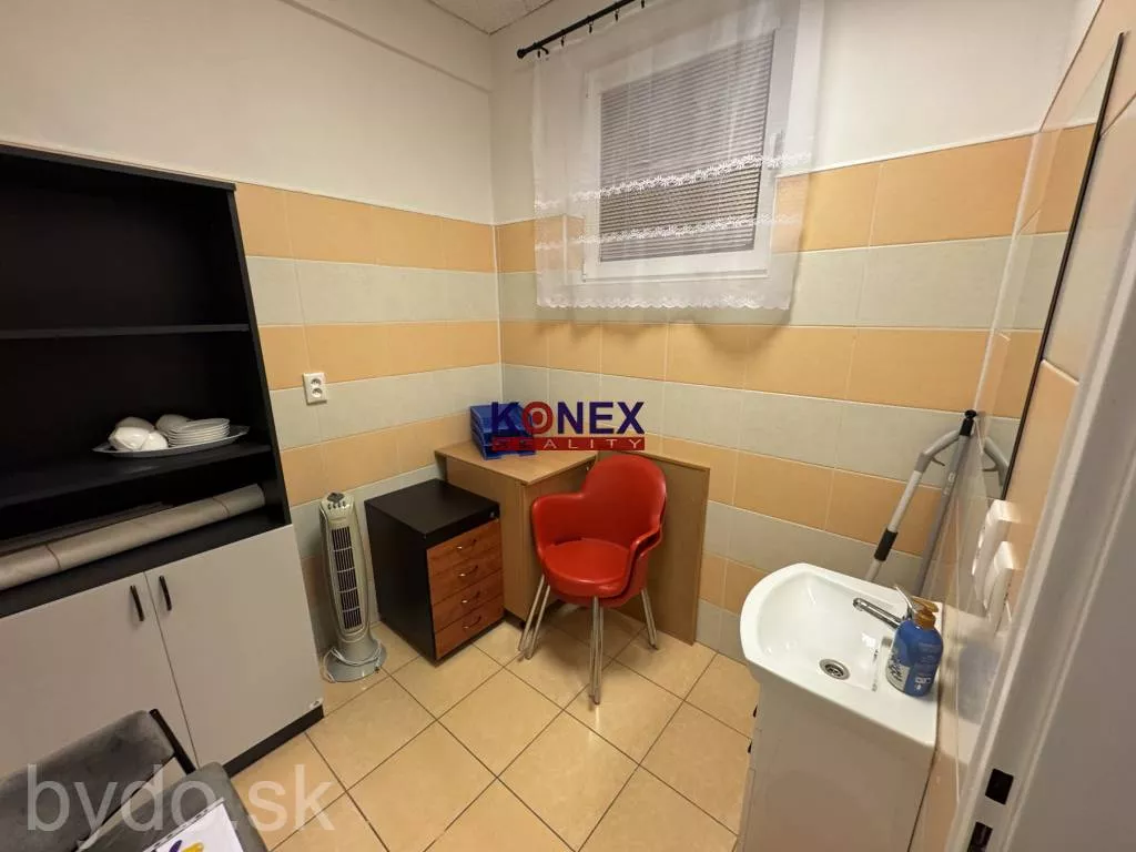 Prenájom zariadeného masážneho salónu v Sobranciach, 156230_4