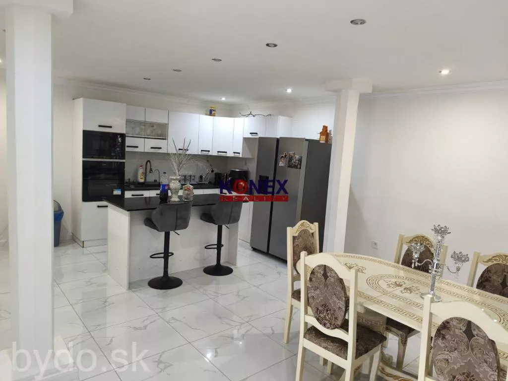 RODINNÝ DOM – obec MARKOVCE – NA PREDAJ, 156858_13