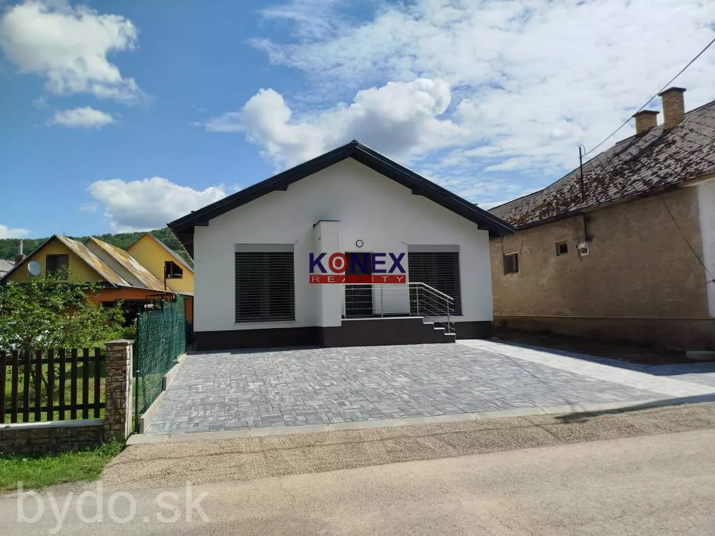 ID-2678 Krásny moderný rodinný dom v obci KAMIENKA pri Humennom, 156848_0