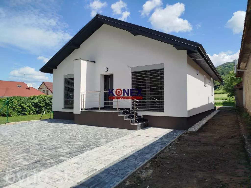 ID-2678 Krásny moderný rodinný dom v obci KAMIENKA pri Humennom, 156848_3