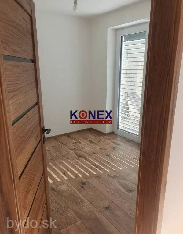 ID-2678 Krásny moderný rodinný dom v obci KAMIENKA pri Humennom, 156848_8