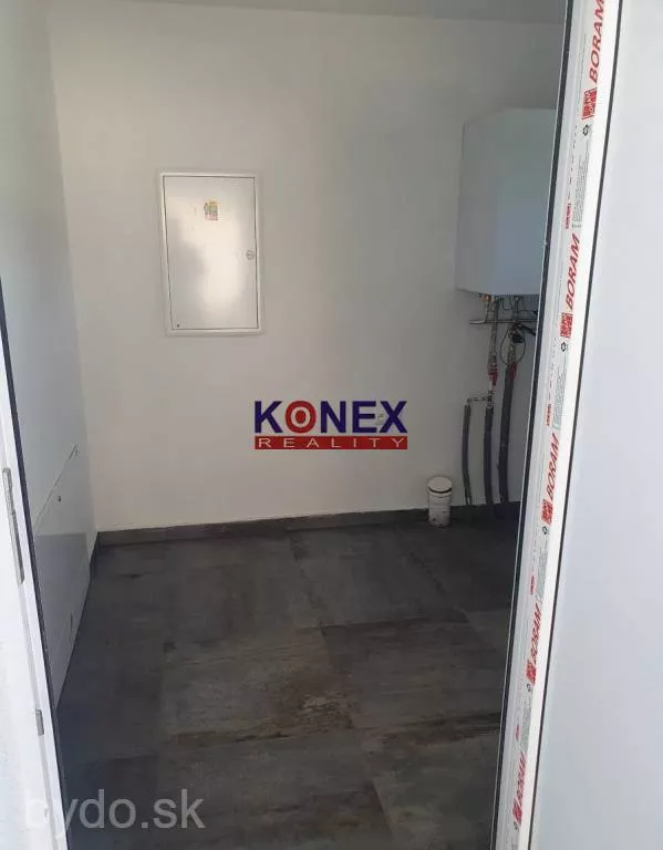 ID-2678 Krásny moderný rodinný dom v obci KAMIENKA pri Humennom, 156848_11