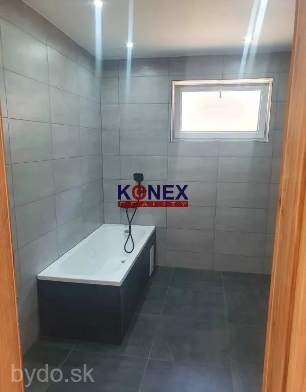 ID-2678 Krásny moderný rodinný dom v obci KAMIENKA pri Humennom, 156848_14