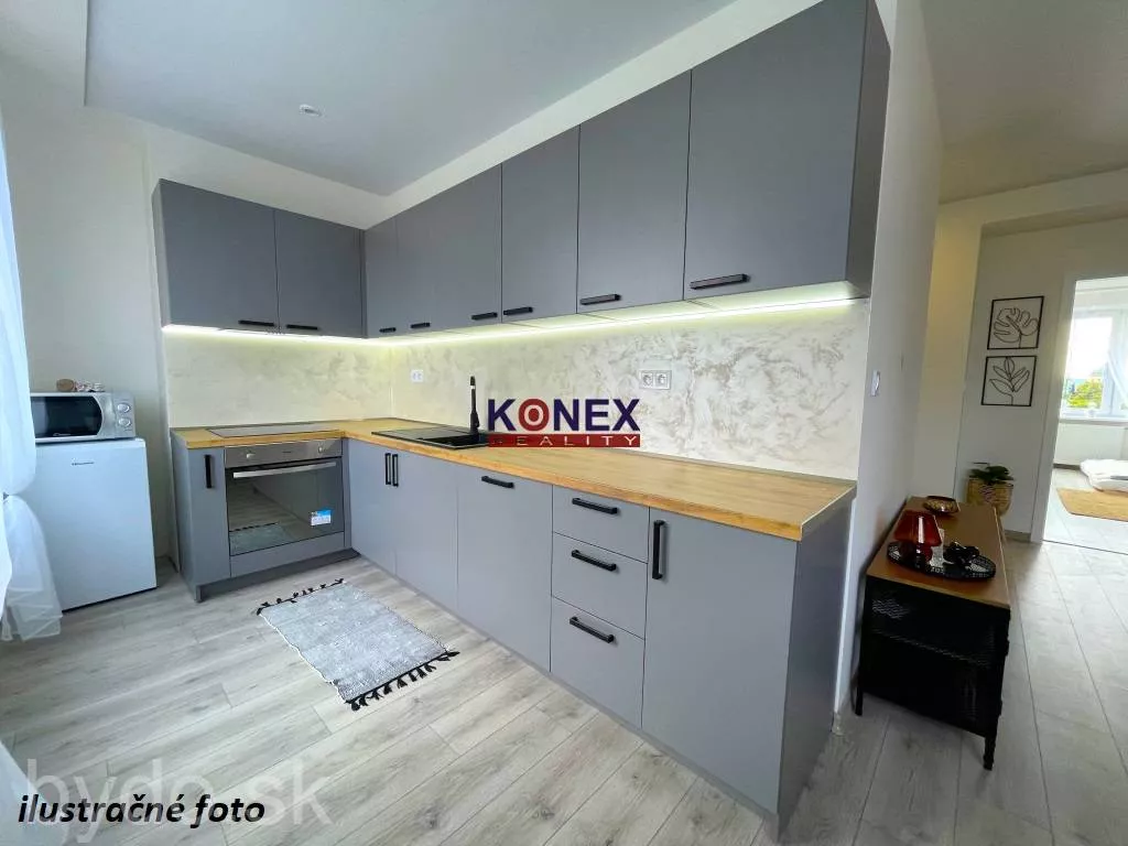 JEDINEČNÁ PONUKA Veľký 3-izbový byt – 89 m2 v Sobranciach, 157235_0