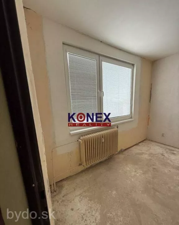 ID-2728 Na predaj – 2-izbový byt za výhodnú cenu! Čierna nad Tisou, 157247_1