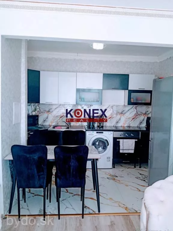 Zrekonštruovaný 2-izbový byt v STRÁŽSKOM, 157534_1