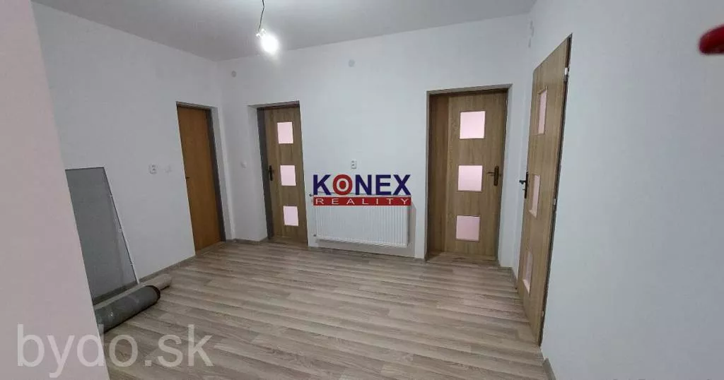 NA PREDAJ Zrekonštruovaný dom vo VEĽKÝCH KAPUŠANOCH, 157569_3