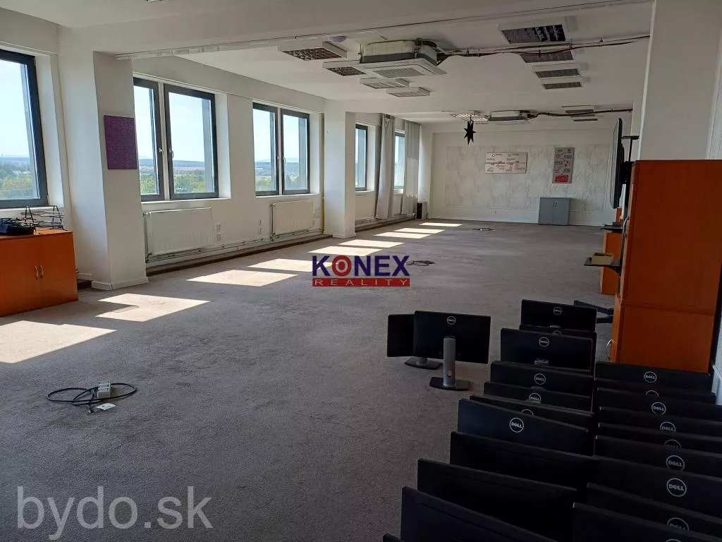Prenájom kancelárskych priestorov – Továrenská ulica, Michalovce, 157909_0