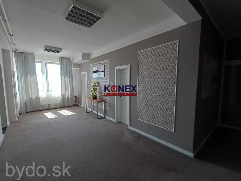 Prenájom kancelárskych priestorov – Továrenská ulica, Michalovce, 157909_2