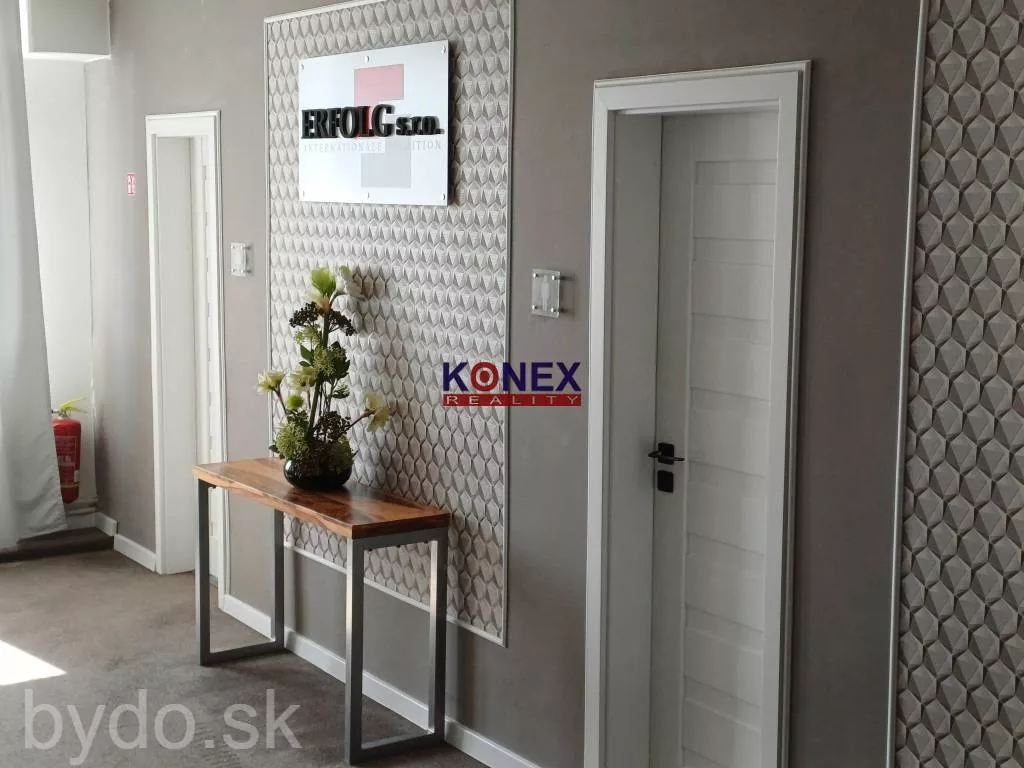 Prenájom kancelárskych priestorov – Továrenská ulica, Michalovce, 157909_3