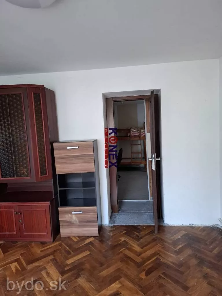 Pekný 3-izbový byt v obci Kamenica nad Cirochou, 158359_3