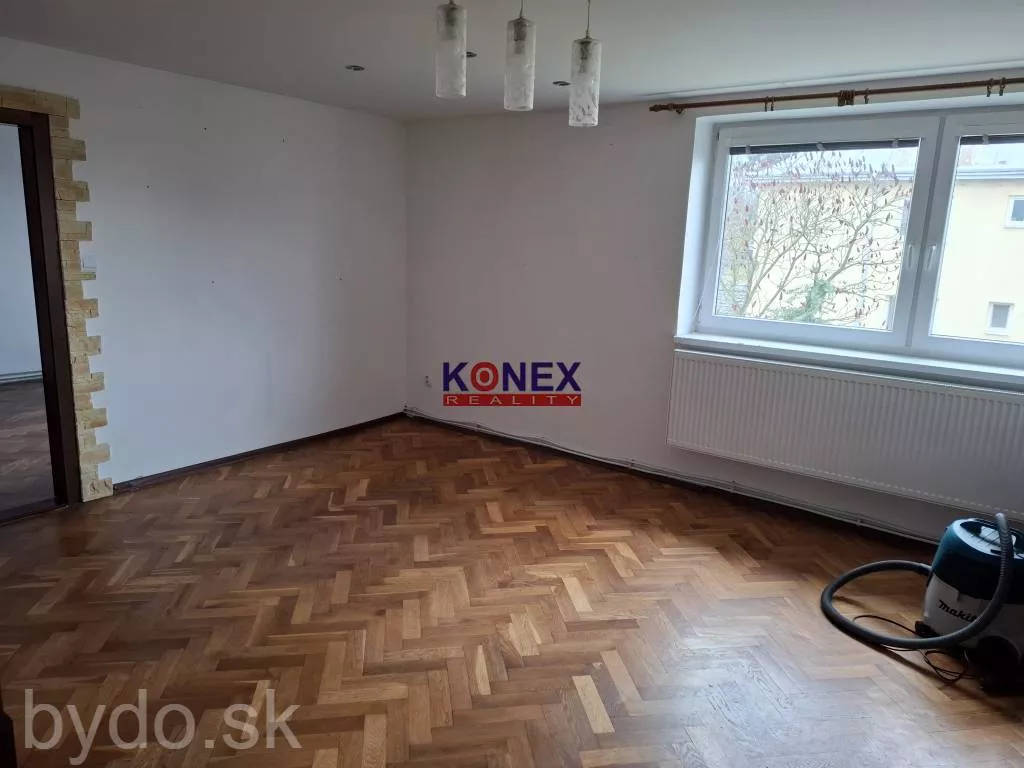 Pekný 3-izbový byt v obci Kamenica nad Cirochou, 158359_5