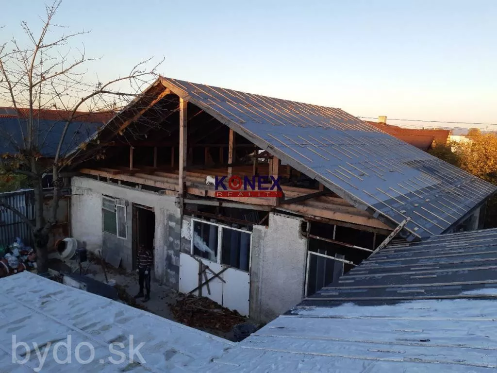 VÝHODNÁ PONUKA – Rodinný dom Sokoľany, 158444_0