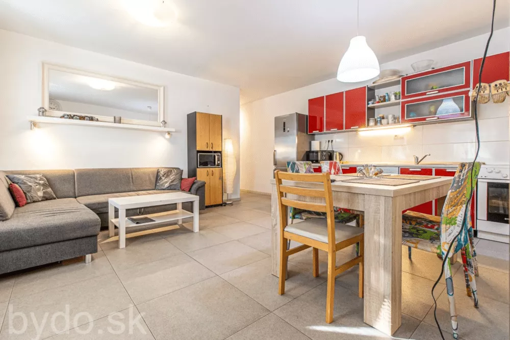 Rodinný dom na predaj 230m2, Československých tankistov, Bratislava - Záhorská Bystrica, 158741_1