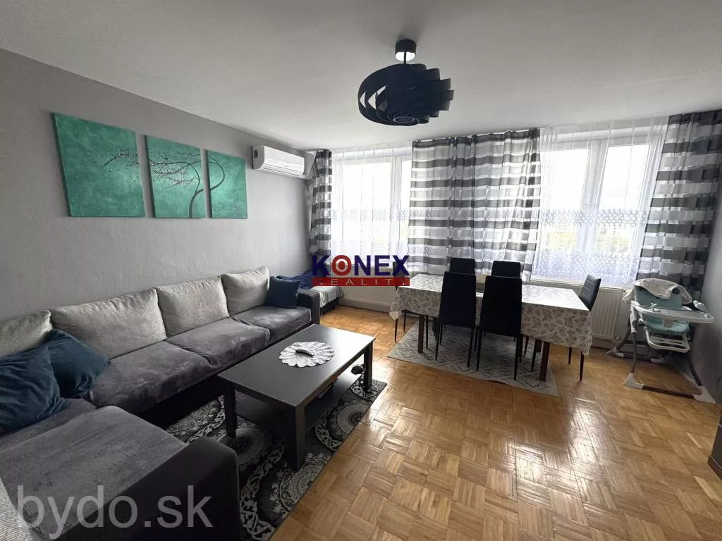 Priestranný 4-izbový byt MICHALOVCE – VÝCHOD, 158947_0