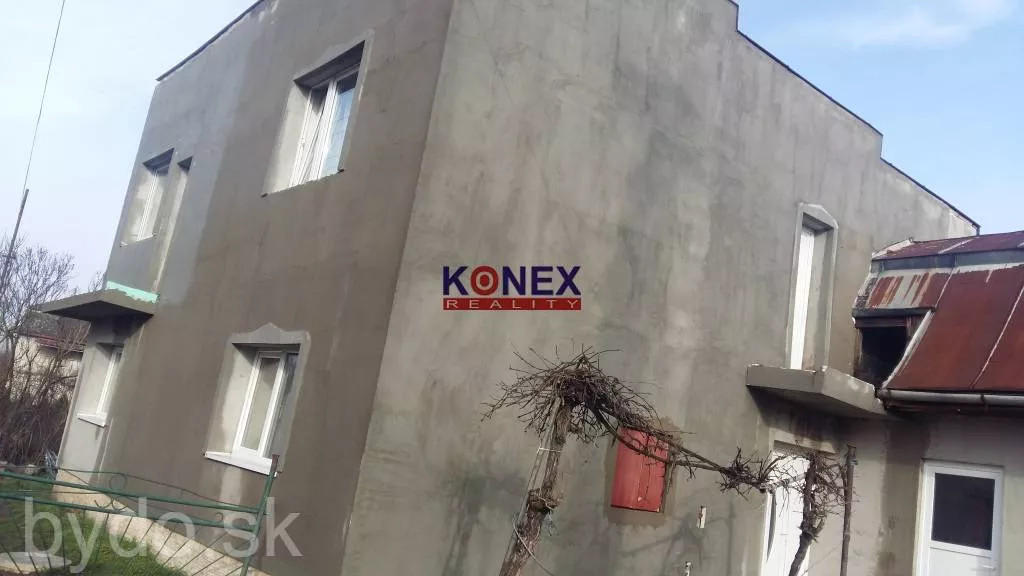 Poschodový rodinný dom v obci Veľký Kamenec, 159248_2