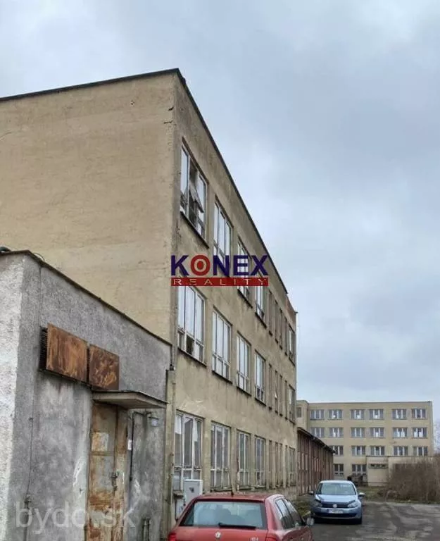 Na prenájom/predaj – priemyselné pozemky s budovami, Strážske, 159959_1