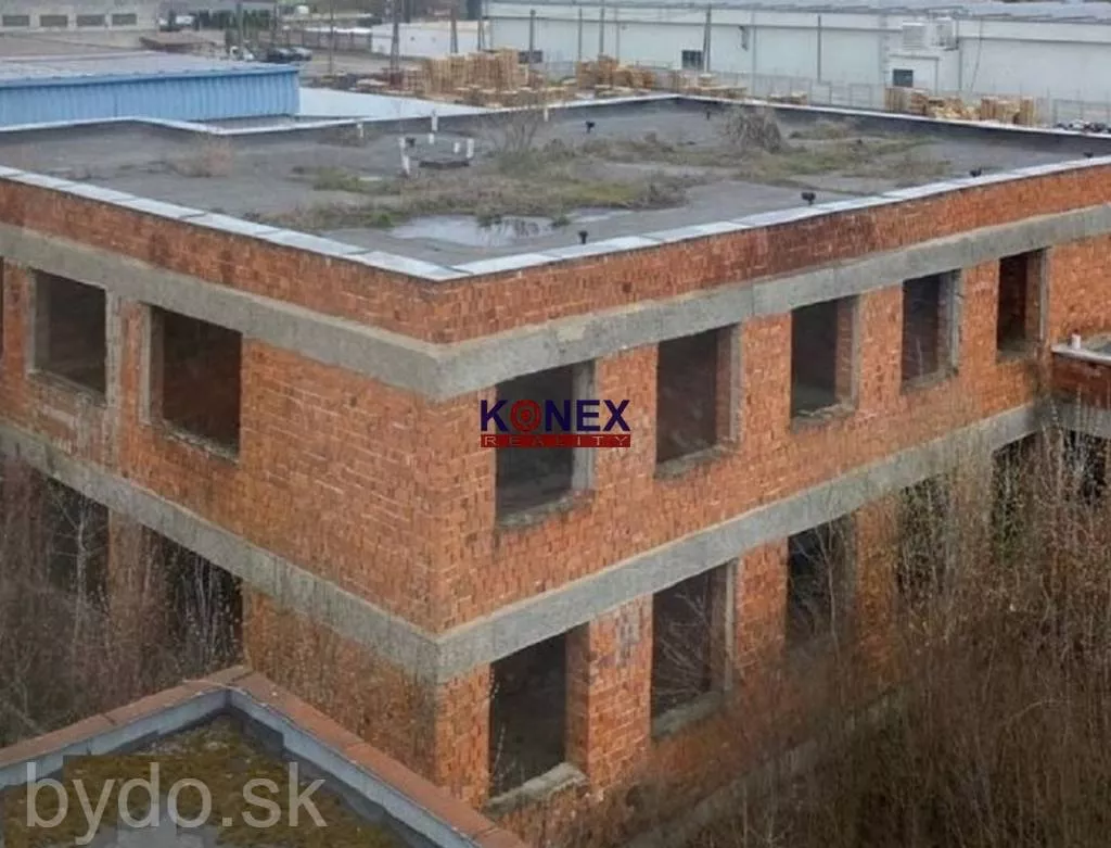 Na prenájom/predaj – priemyselné pozemky s budovami, Strážske, 159959_10