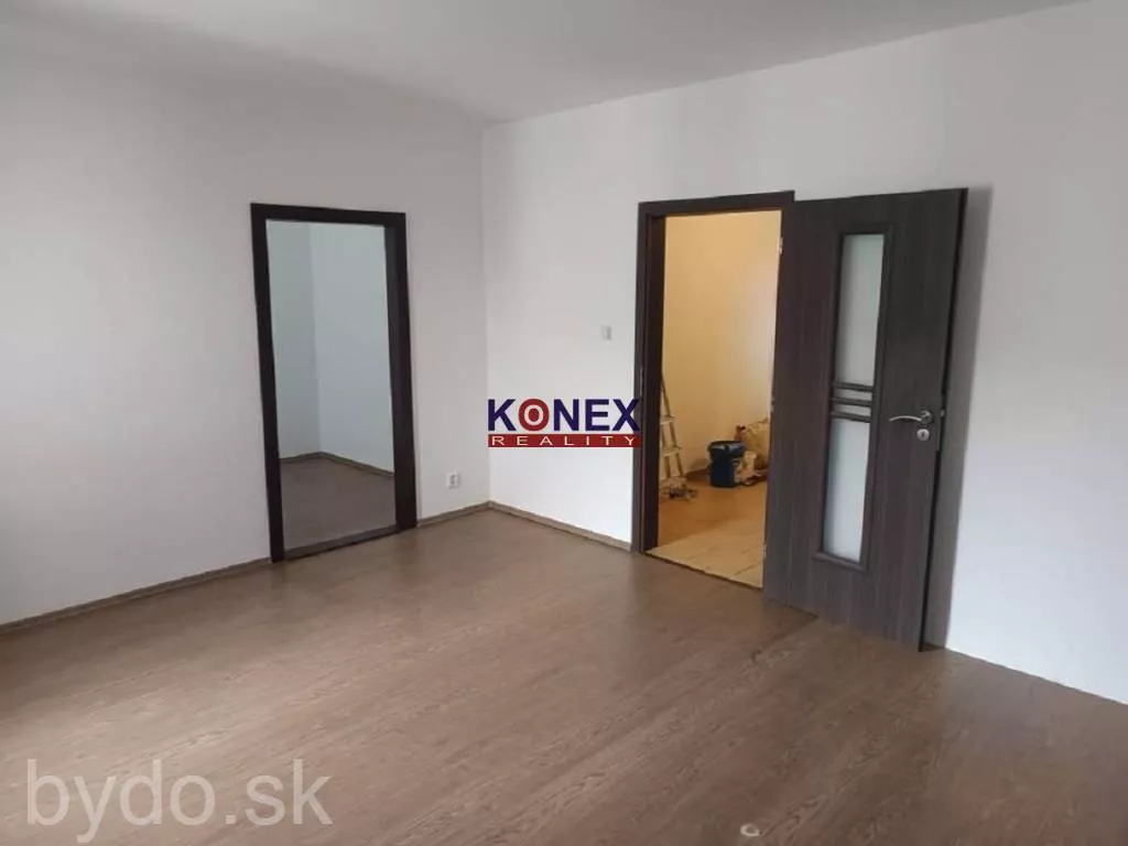 Zrekonštruovaný 4-izbový byt s loggiou – ul. Ďumbierska, Prešov, 160591_0