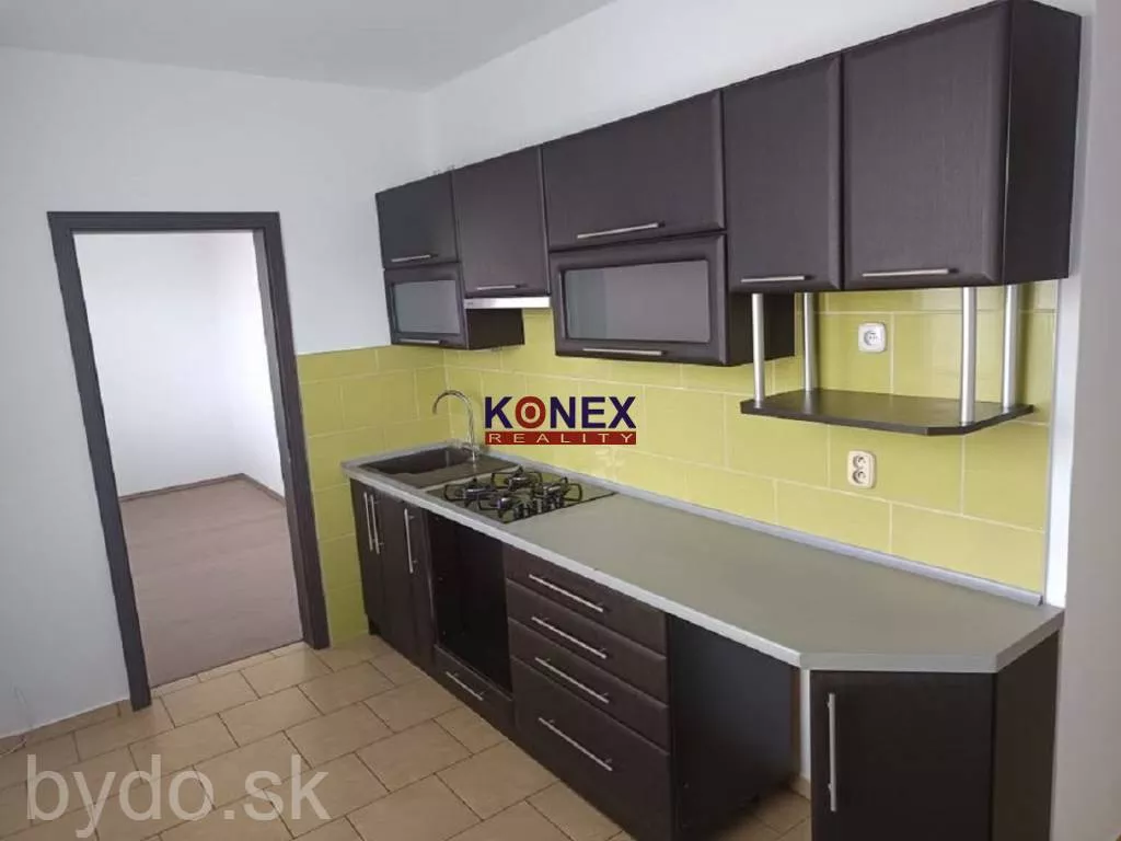 Zrekonštruovaný 4-izbový byt s loggiou – ul. Ďumbierska, Prešov, 160591_2