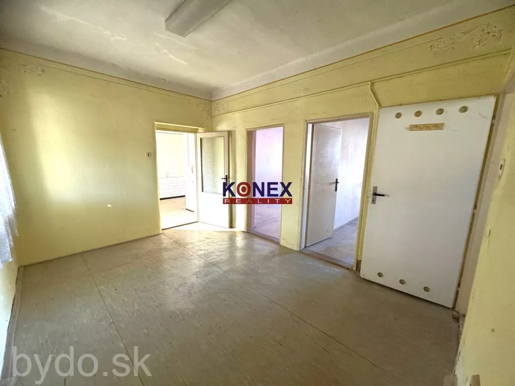 ID-3135 Nehnuteľnosť vhodná na komerčné účely - Hrádok, 163201_5