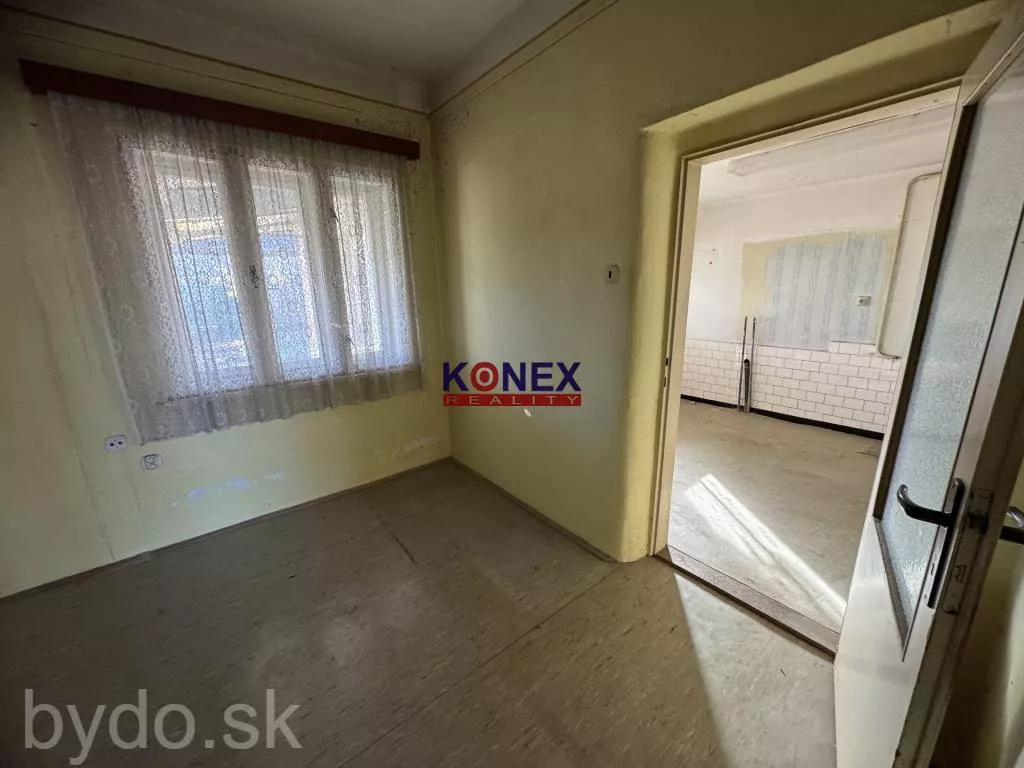 ID-3135 Nehnuteľnosť vhodná na komerčné účely - Hrádok, 163201_7