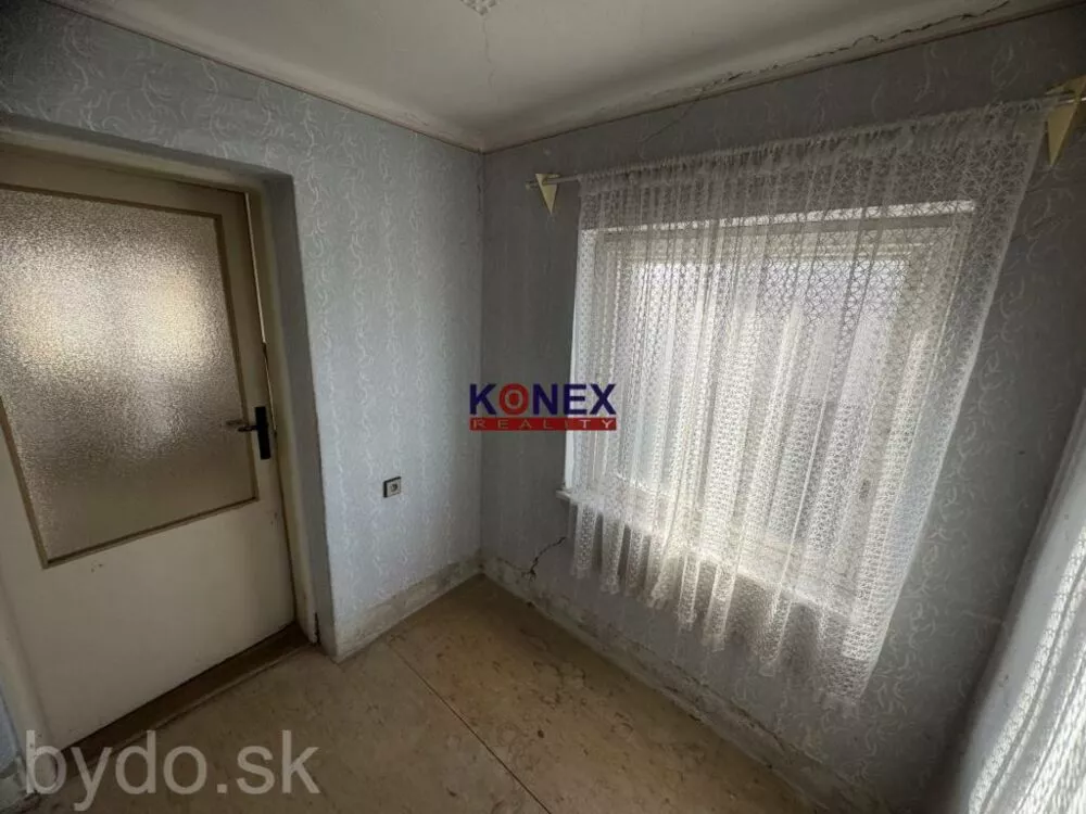 ID-3135 Nehnuteľnosť vhodná na komerčné účely - Hrádok, 163201_10