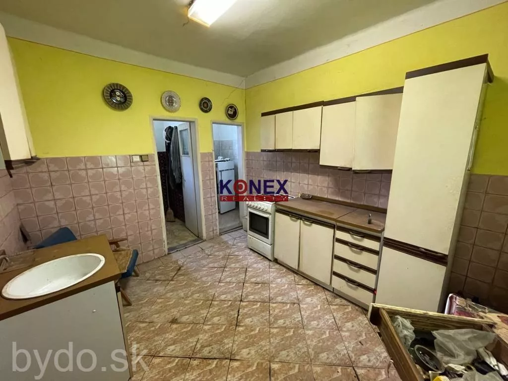 ID-3137 NA PREDAJ - Rodinný dom v obci Lekárovce, 163203_2