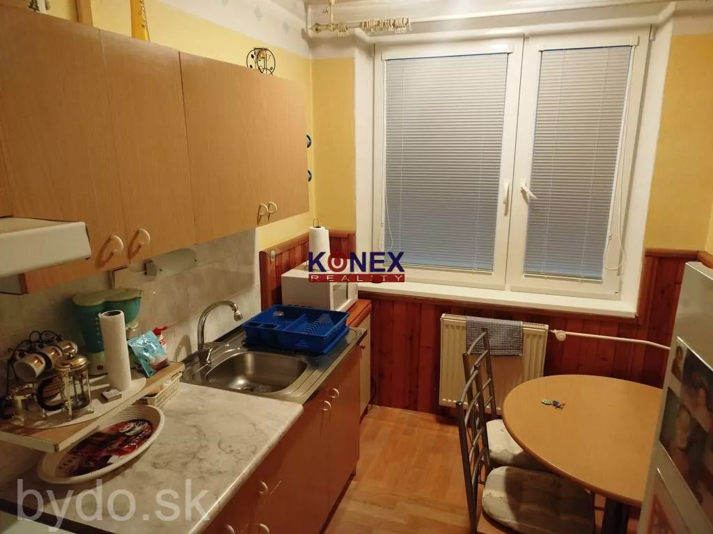 ID-3196 3-izbový byt Snina - Palárikova ul., 163625_0