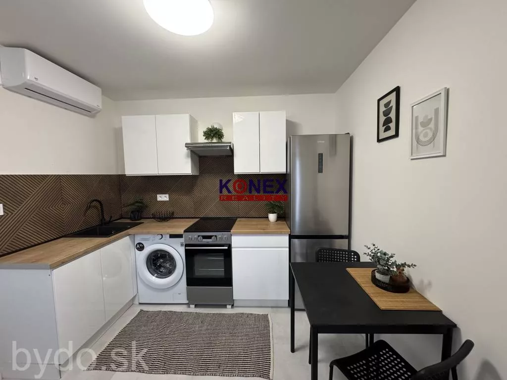 ID-3242 NA PRENÁJOM! Komplet zrenovovaný 1-izbový byt na Šírave!, 163836_1