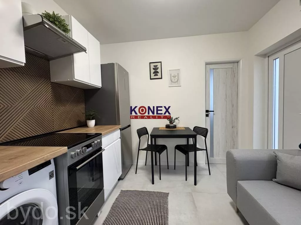 ID-3242 NA PRENÁJOM! Komplet zrenovovaný 1-izbový byt na Šírave!, 163836_2