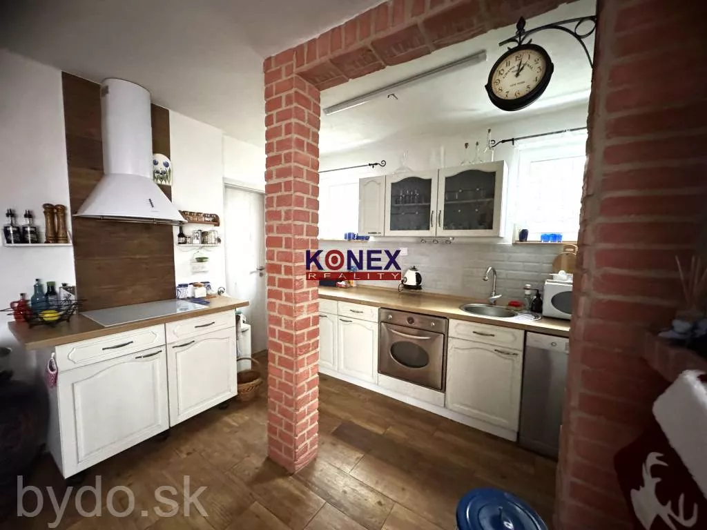 ID-3264 Murovaná dvojpodlažná chata na Šírave, 163964_0