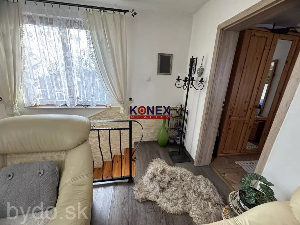 ID-3264 Murovaná dvojpodlažná chata na Šírave, 163964_17