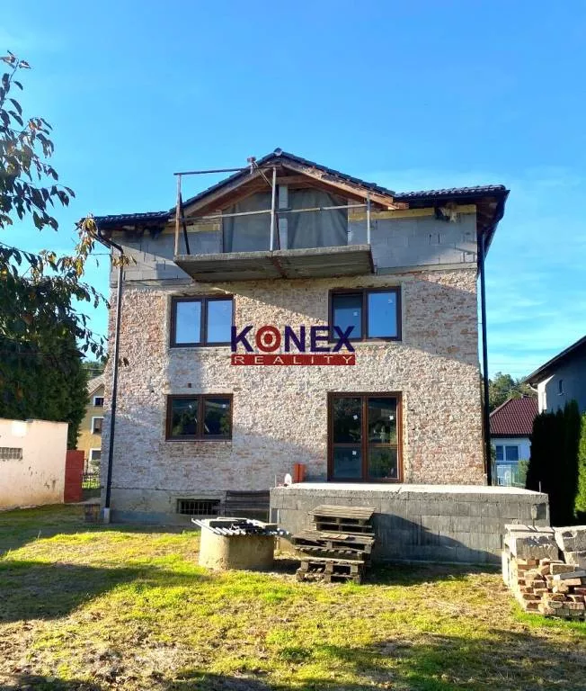 ID-3375 NA PREDAJ Trojpodlažný rodinný dom na skok od PREŠOVA, 177107_2