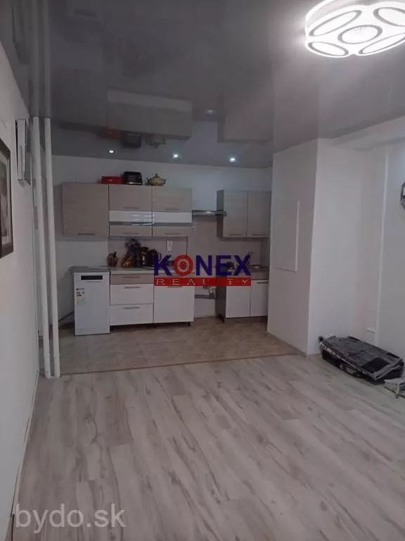 ID-3415 ZREKONŠTRUOVANÝ 2-IZBOVÝ BYT STRÁŽSKE, 177485_2