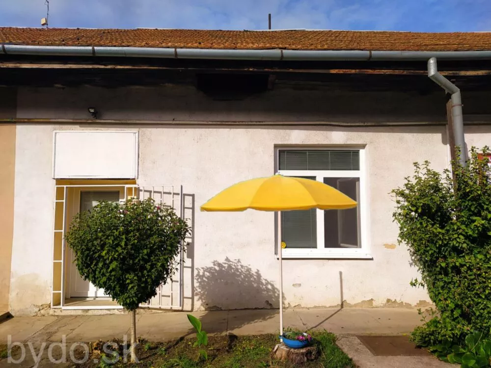 Nájomný dom na predaj 77m2, Šahy, 177871_0