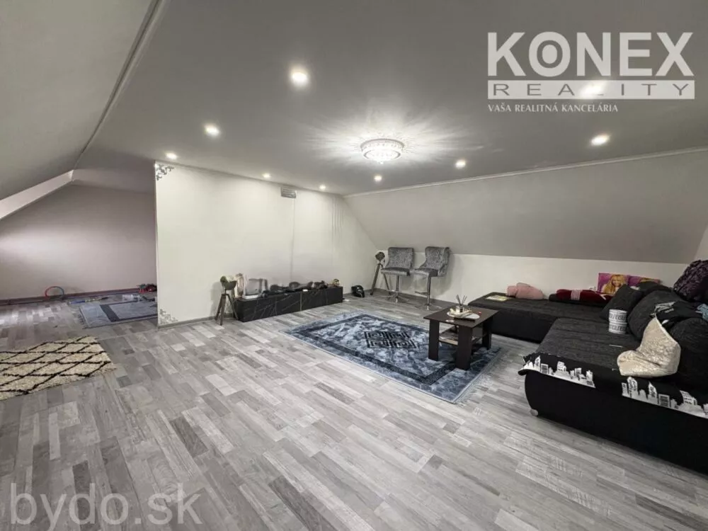 ID-9478 Priestranný rodinný dom v obci Malčice NA PREDAJ, 149276_2