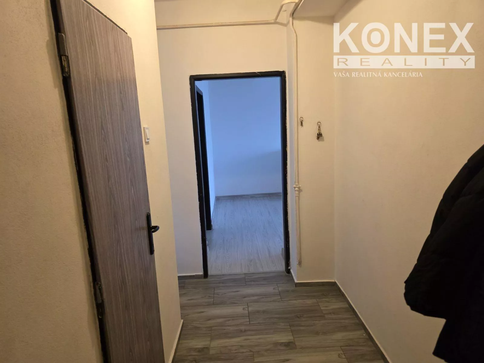 ID-3555 Veľký 2-izbový byt na predaj – Trebišov, 178165_2