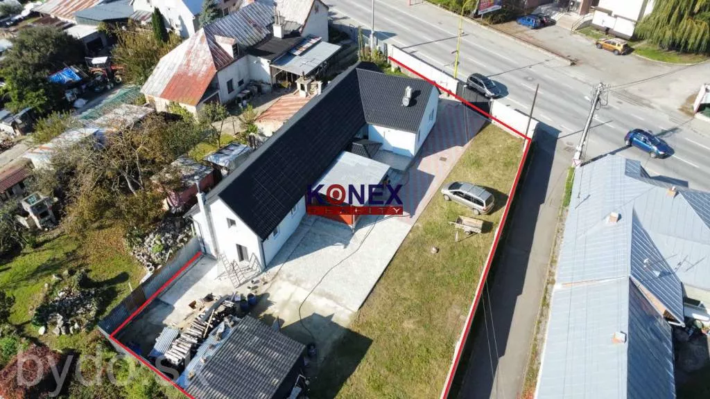 ID-3656 Kompletne zrenovovaný rodinný dom v meste Sečovce, 178781_1