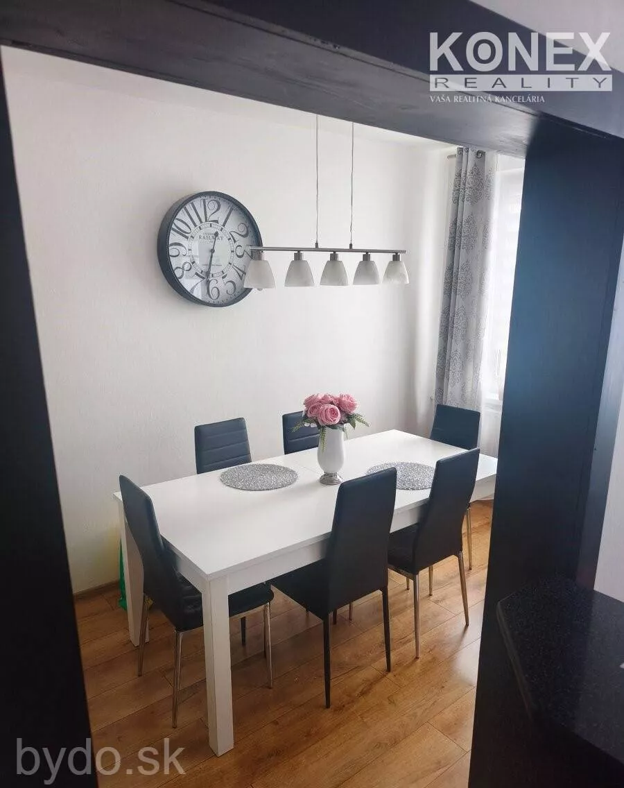 ID-3703 PRIESTRANNÝ 4-izbový byt (104 m2) MICHALOVCE, 179059_0