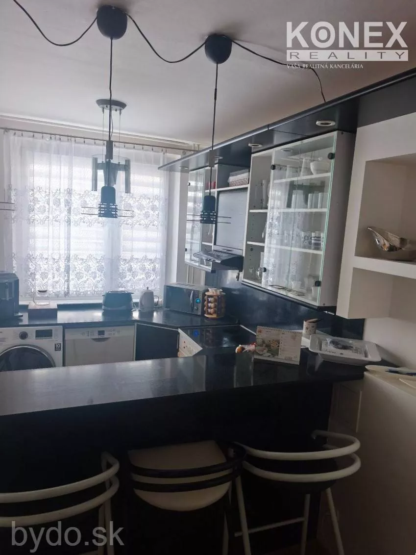 ID-3703 PRIESTRANNÝ 4-izbový byt (104 m2) MICHALOVCE, 179059_2