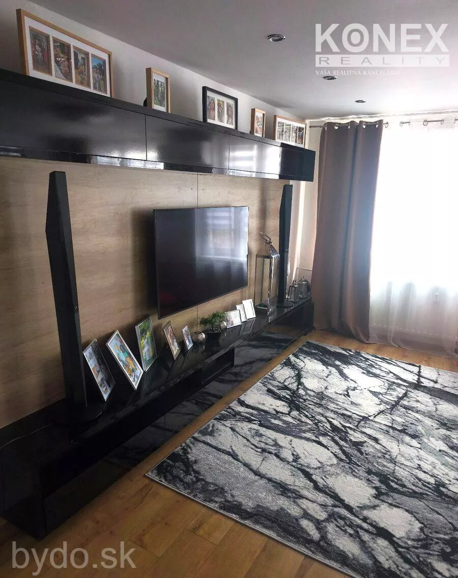 ID-3703 PRIESTRANNÝ 4-izbový byt (104 m2) MICHALOVCE, 179059_3